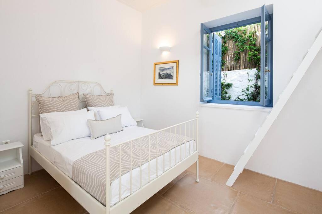 Nefeli Villa Идра Экстерьер фото